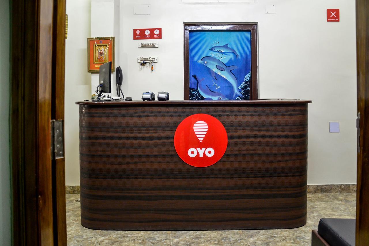 Oyo 7622 Varanasi Stays Kültér fotó